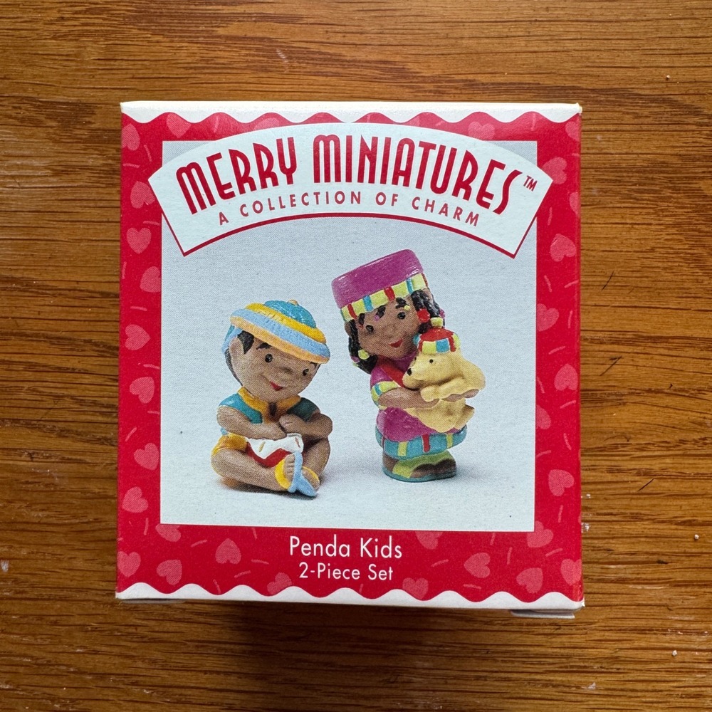 Merry Miniatures Penda Kids 2 Piece Set 1995 Hallmark Collectible Figurines